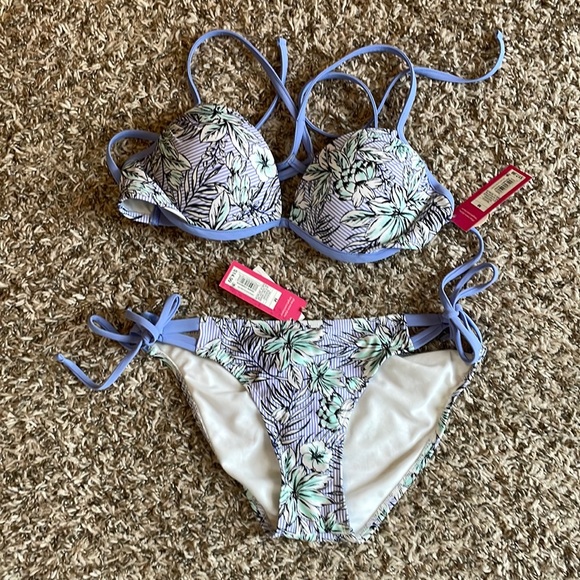 Xhilaration Other - NWT bikini push up